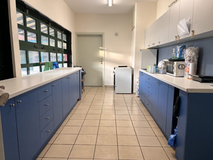 ΑΙΘΟΥΣΕΣ ΚΑΙ ΕΣΩΤ. ΧΩΡΟΙ